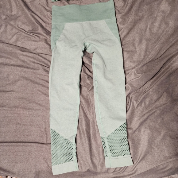 Athletic two piece leggings set - Picture 4 of 6